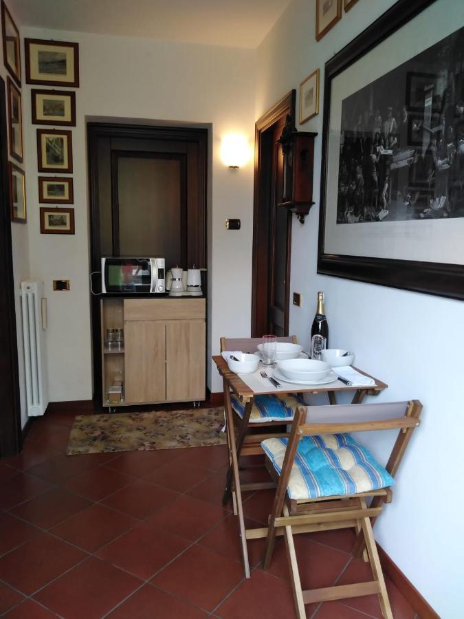 Casa Intignano - Camera Con Bagno E Portico Vista Lago トレメッツォ エクステリア 写真