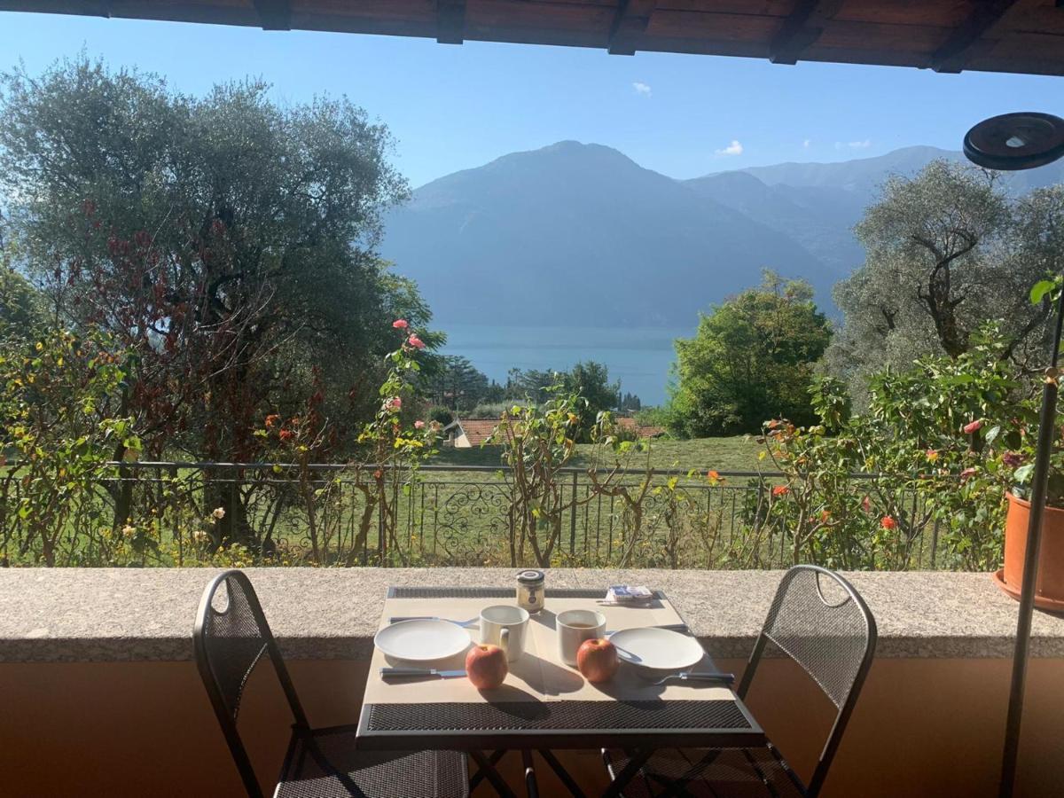 Casa Intignano - Camera Con Bagno E Portico Vista Lago トレメッツォ エクステリア 写真