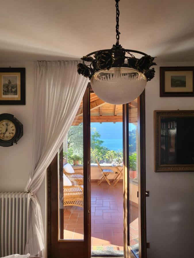 Casa Intignano - Camera Con Bagno E Portico Vista Lago トレメッツォ エクステリア 写真