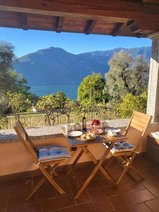 Casa Intignano - Camera Con Bagno E Portico Vista Lago トレメッツォ エクステリア 写真